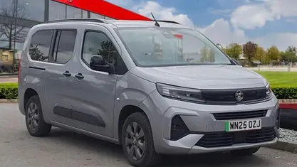 Used Vauxhall Combo Ultimate 100 kW (136 HP) 2026 MPV