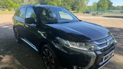 Used Mitsubishi Outlander P-HEV 203 HP (149 kW) 2017 Black SUV