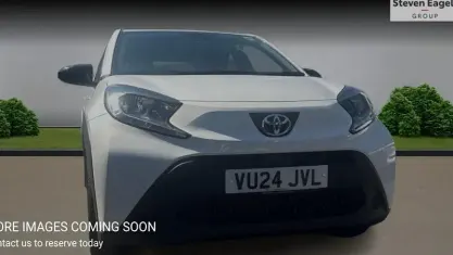 Used Toyota Aygo X PURE 72 HP (52 kW) 2025 SUV