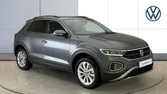 Used 2025 VW T-Roc Match SUV | £26,538 (Fair price)