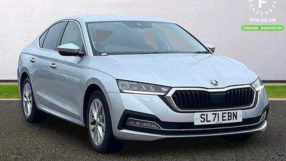 Usado Skoda Octavia SE L 150 HP (110 kW) 2022 Prateado Citadino