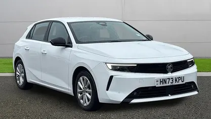 Used Vauxhall Astra Design Edition 131 HP (96 kW) 2025 Hatchback