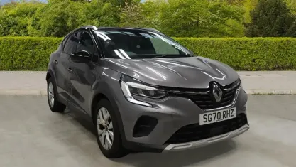 Używany Renault Captur Iconic 131 KM (96 kW) 2020 Szary SUV