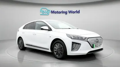 Używany Hyundai Ioniq Premium SE 100 kW (136 KM) 2021 Biały Hatchback