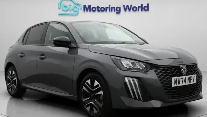 Used Peugeot 208 Allure 101 HP (74 kW) 2024 Grey Hatchback