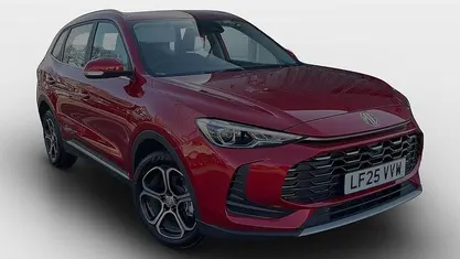 Used MG ZS SE 196 HP (144 kW) 2025 Red SUV