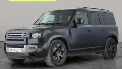 Used Land Rover Defender Dynamic 404 HP (297 kW) 2022 Black SUV