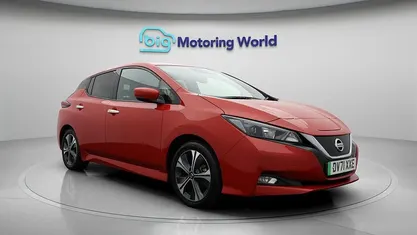 Used Nissan Leaf N-Connecta 110 kW (150 HP) 2021 Red Hatchback