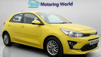 Used Kia Rio 101 HP (74 kW) 2022 Yellow Hatchback