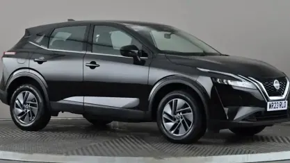 Used Nissan Qashqai Acenta Premium 140 HP (102 kW) 2023 Black SUV