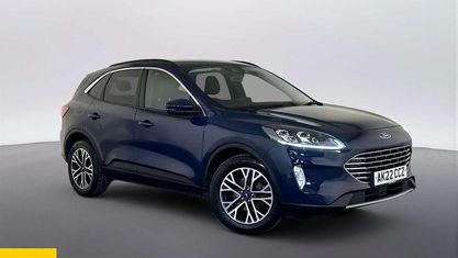 Używany Ford Kuga Titanium 120 KM (88 kW) 2021 Niebieski SUV