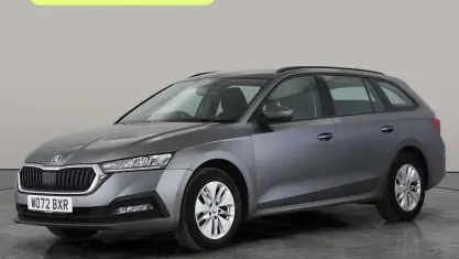 Used Skoda Octavia SE Technology 116 HP (85 kW) 2023 Grey Estate
