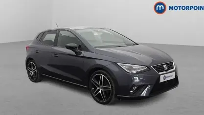 Usado Seat Ibiza FR 110 HP (80 kW) 2022 Cinzento Citadino