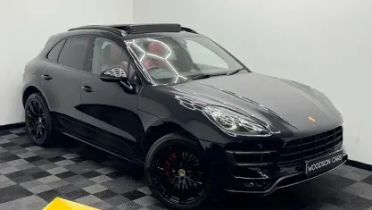 Used Porsche Macan Turbo 400 HP (294 kW) 2016 Black SUV