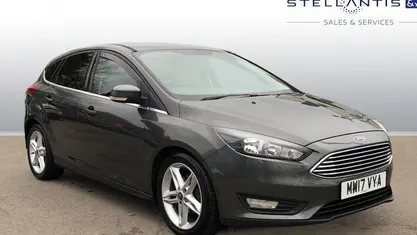 Used Ford Focus Zetec 120 HP (88 kW) 2017 Hatchback