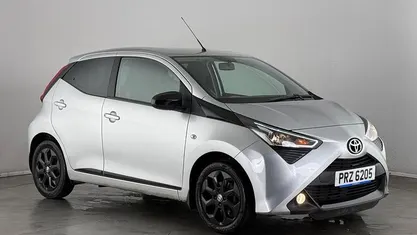 Used Toyota Aygo x-press 69 HP (50 kW) 2018 Hatchback