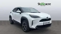 White Used 2022 Toyota Yaris Cross SUV | £19,500 (Fair price)