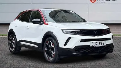 White Used 2022 Vauxhall Mokka SRi SUV | £13,000 (Fair price)