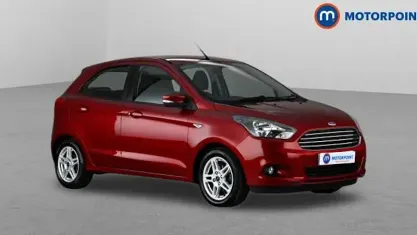 Usado Ford Ka Plus Zetec 86 HP (63 kW) 2017 Vermelho Citadino