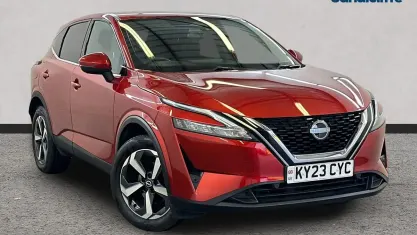 Used Nissan Qashqai N-Connecta 158 HP (116 kW) 2022 Red SUV