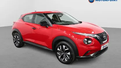 Używany Nissan Juke Acenta Premium 114 KM (83 kW) 2025 Czerwony SUV