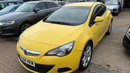 Used 2013 Vauxhall Astra GTC Sport Coupe | £4,995 (Fair price)