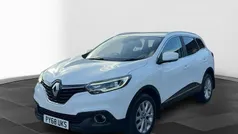 Glacier white Used 2018 Renault Kadjar Dynamique SUV | £7,195 (Fair price)