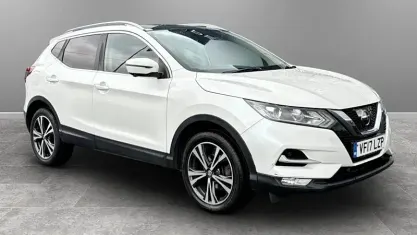 Used Nissan Qashqai N-Connecta 116 HP (85 kW) 2017 White SUV