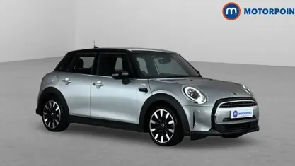 Used Mini Cooper Exclusive 136 HP (100 kW) 2024 Silver Hatchback
