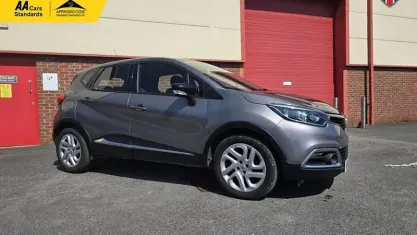 Used Renault Captur Dynamique 90 HP (66 kW) 2016 Grey SUV