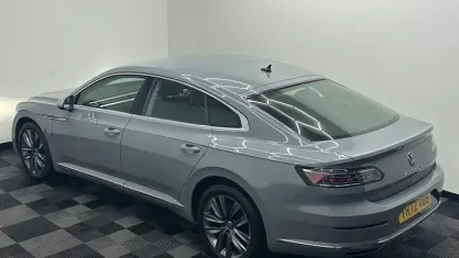 Usado VW Arteon Elegance 218 HP (160 kW) 2024 Carrinha