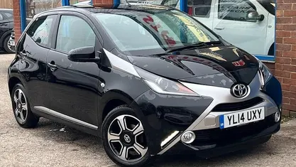 Used Toyota Aygo X-clusiv 69 HP (50 kW) 2014 Black Hatchback