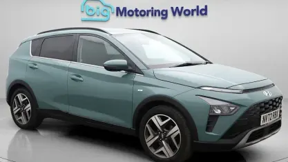 Begagnad Hyundai Bayon Premium 101 HK (74 kW) 2023 Grön SUV