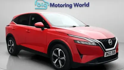 Used Nissan Qashqai N-Connecta 158 HP (116 kW) 2022 Red SUV