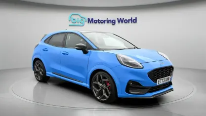 Käytetty Ford Puma ST 200 HP (147 kW) 2023 Sininen Katumaasturi