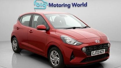 Używany Hyundai i10 SE 67 KM (49 kW) 2022 Czerwony Hatchback