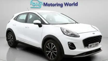 Begagnad Ford Puma Titanium 125 HK (91 kW) 2023 Halvkombi