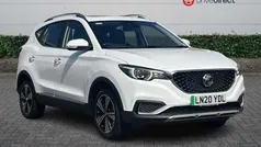 Solid arctic white Used 2020 MG ZS Exclusive Sedan | £10,168 (Fair price)