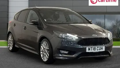 Used Ford Focus ST-Line 140 HP (102 kW) 2017 Grey Hatchback