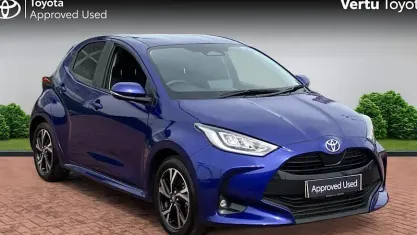 Used Toyota Yaris Hybrid Design 116 HP (85 kW) 2025 Blue Hatchback