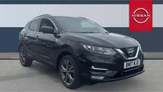 Black Used 2017 Nissan Qashqai N-Connecta SUV | £10,044 (Fair price)