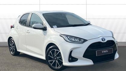 Usata Toyota Yaris Hybrid Design 116 CV (85 kW) 2026 Utilitaria