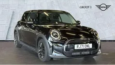 Used 2021 Mini Cooper Classic Hatchback | £16,295 (Fair price)