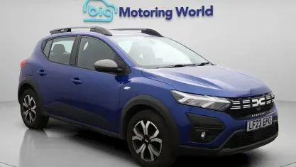 Begagnad Dacia Sandero Journey 101 HK (74 kW) 2022 Halvkombi