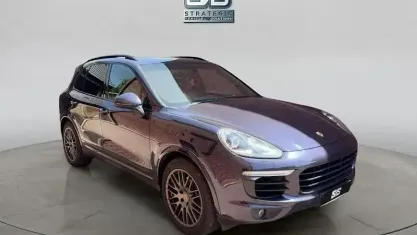 Used Porsche Cayenne Platinum Edition 262 HP (192 kW) 2016 Mauve/purple SUV