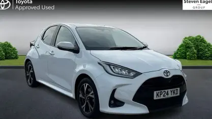 Used Toyota Yaris Design 116 HP (85 kW) 2024 White Hatchback
