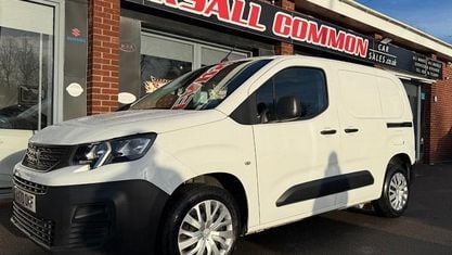 Usado Peugeot Partner 102 HP (75 kW) 2021 Branco Monovolume