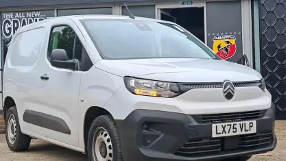 Used Citroën Berlingo 102 HP (75 kW) 2025 MPV