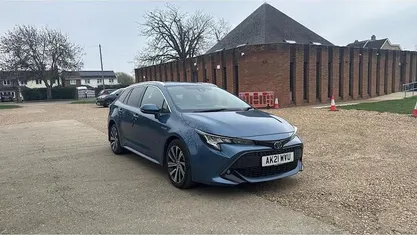 Used Toyota Corolla Design 122 HP (89 kW) 2022 Estate