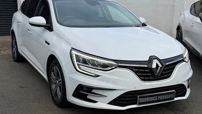 Used 2021 Renault Mégane GrandTour Iconic Estate | £11,499 (Fair price)